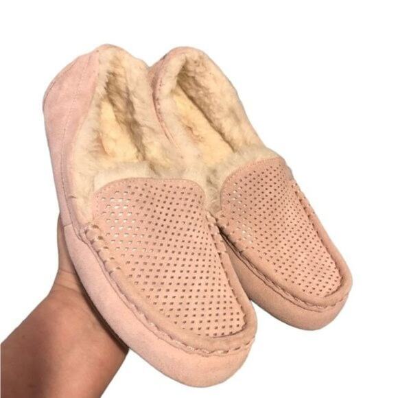Koolaburra by Ugg pink fluffy moccasins / Flats Size 9 - Picture 1 of 13